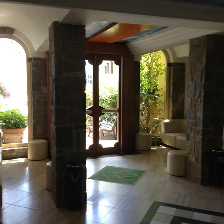 Seven Hotel 3*