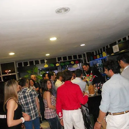 ホテル Seven パリヌロ